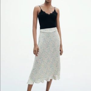 Zara Flora Print Skirt Small